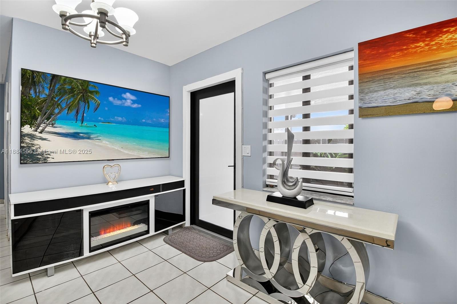 See details / 2343 sq. ft. $ 2025-09-25 0 Photo