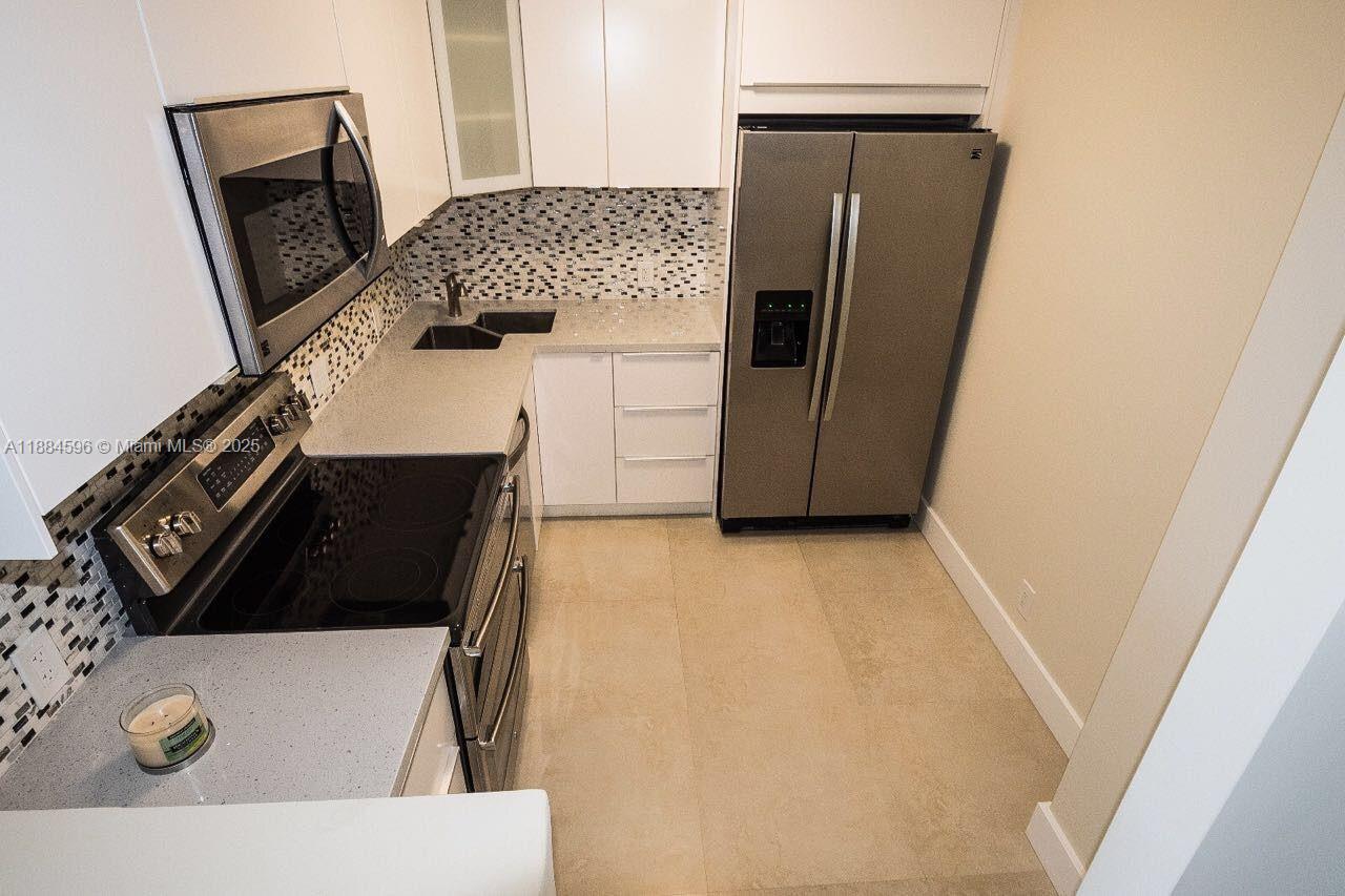 Photo of 20301 Country Club Dr  #1122, Aventura, Florida, 33180 - 