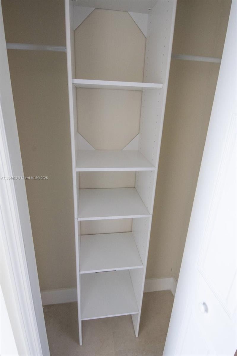 Photo of 20301 Country Club Dr  #1122, Aventura, Florida, 33180 - 