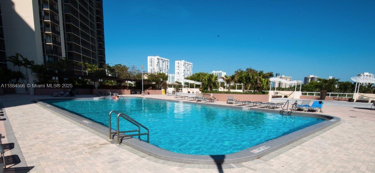 Photo of 20301 Country Club Dr  #1122, Aventura, Florida, 33180 - 