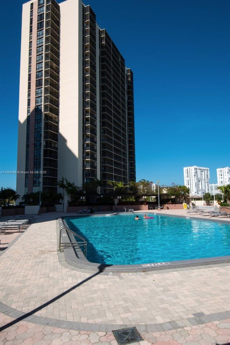 Photo of 20301 Country Club Dr  #1122, Aventura, Florida, 33180 - 