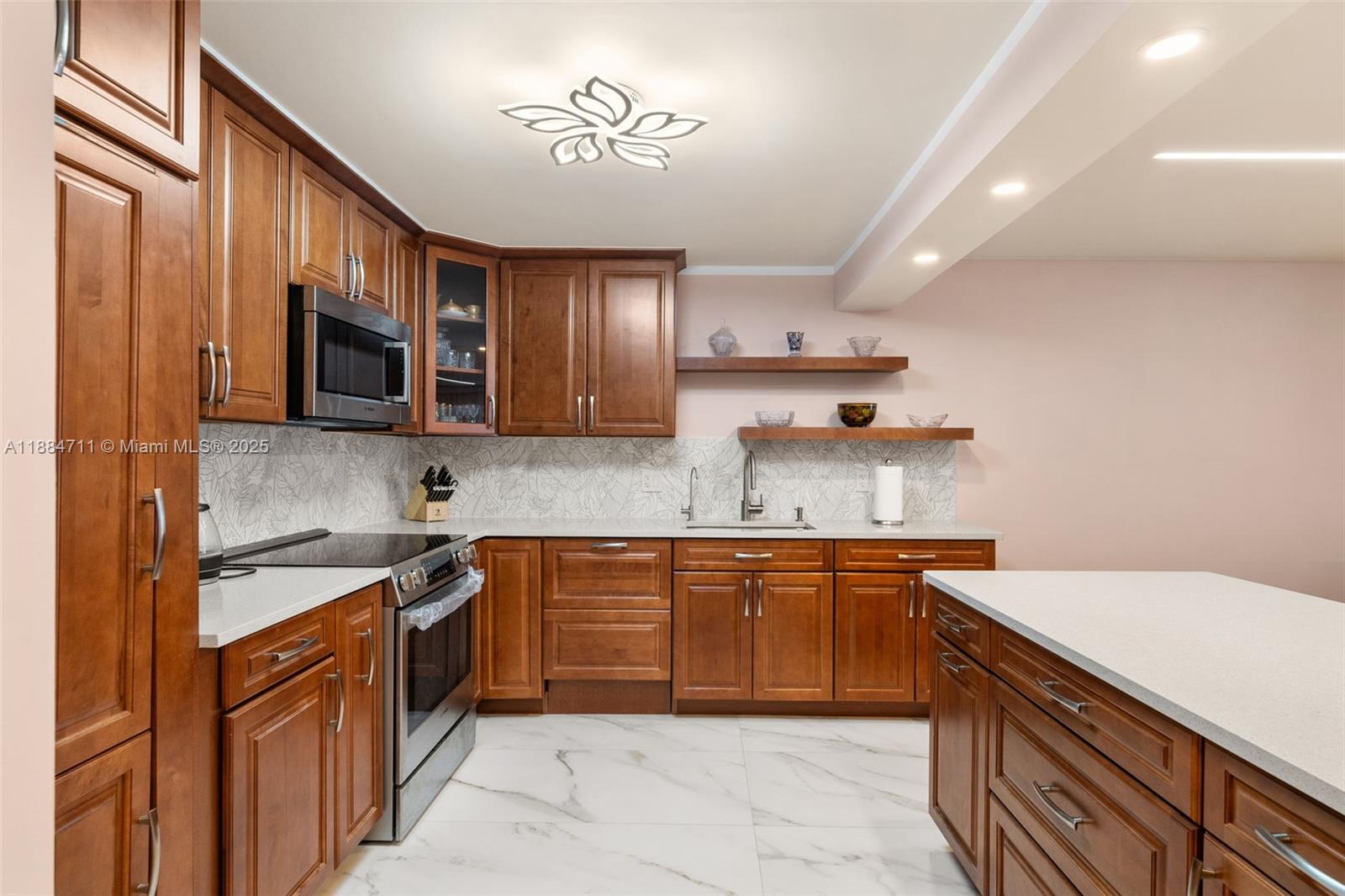 Photo of 1865 Ocean Dr  #16B, Hallandale Beach, Florida, 33009 - 