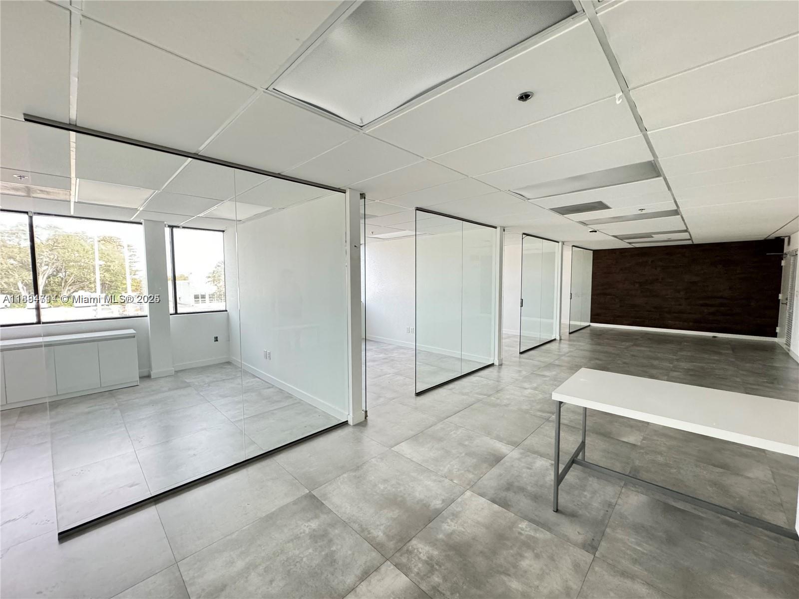   /   sq. ft. $ 2025-09-25 0 Photo