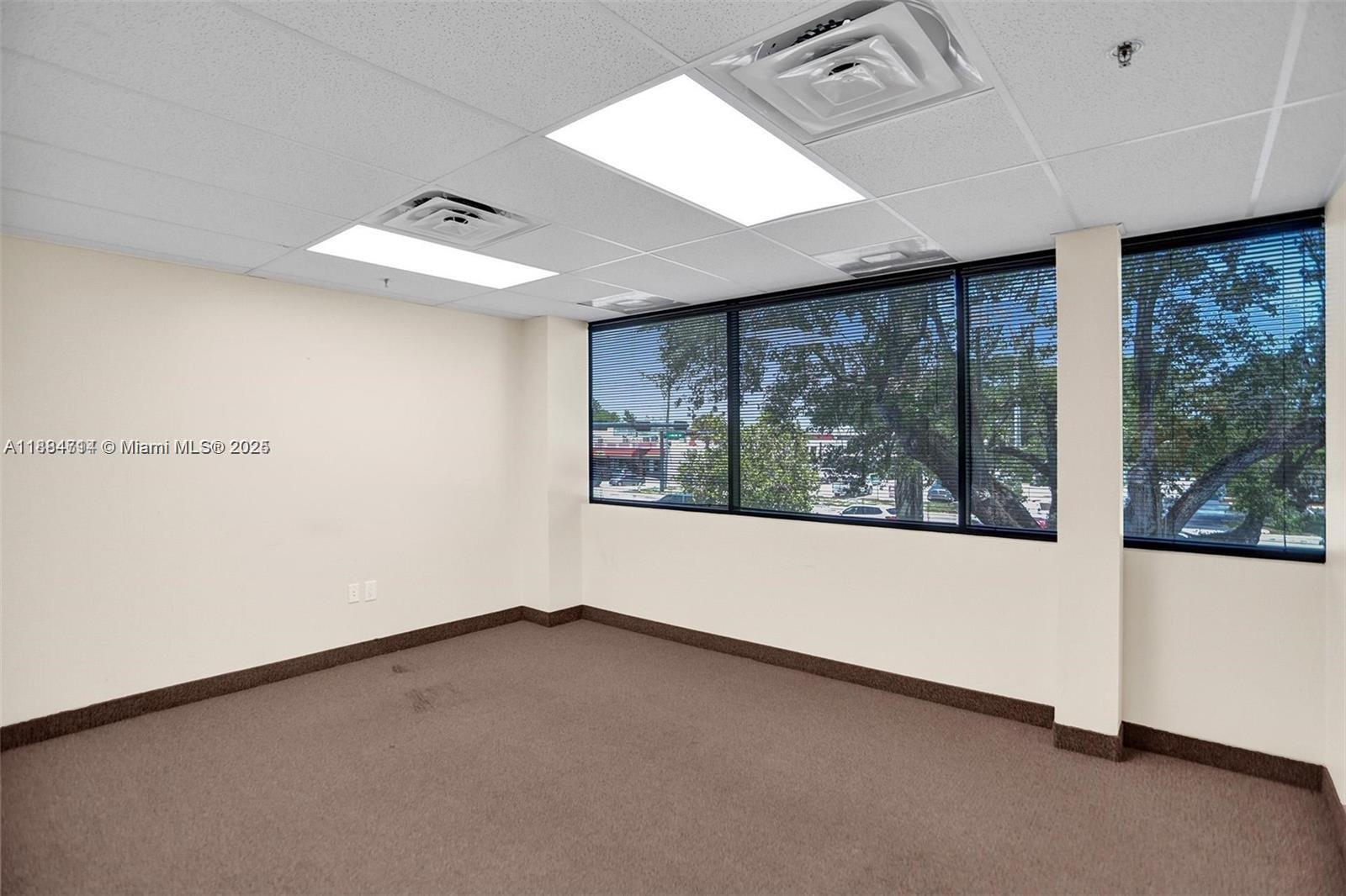   /   sq. ft. $ 2025-09-25 0 Photo