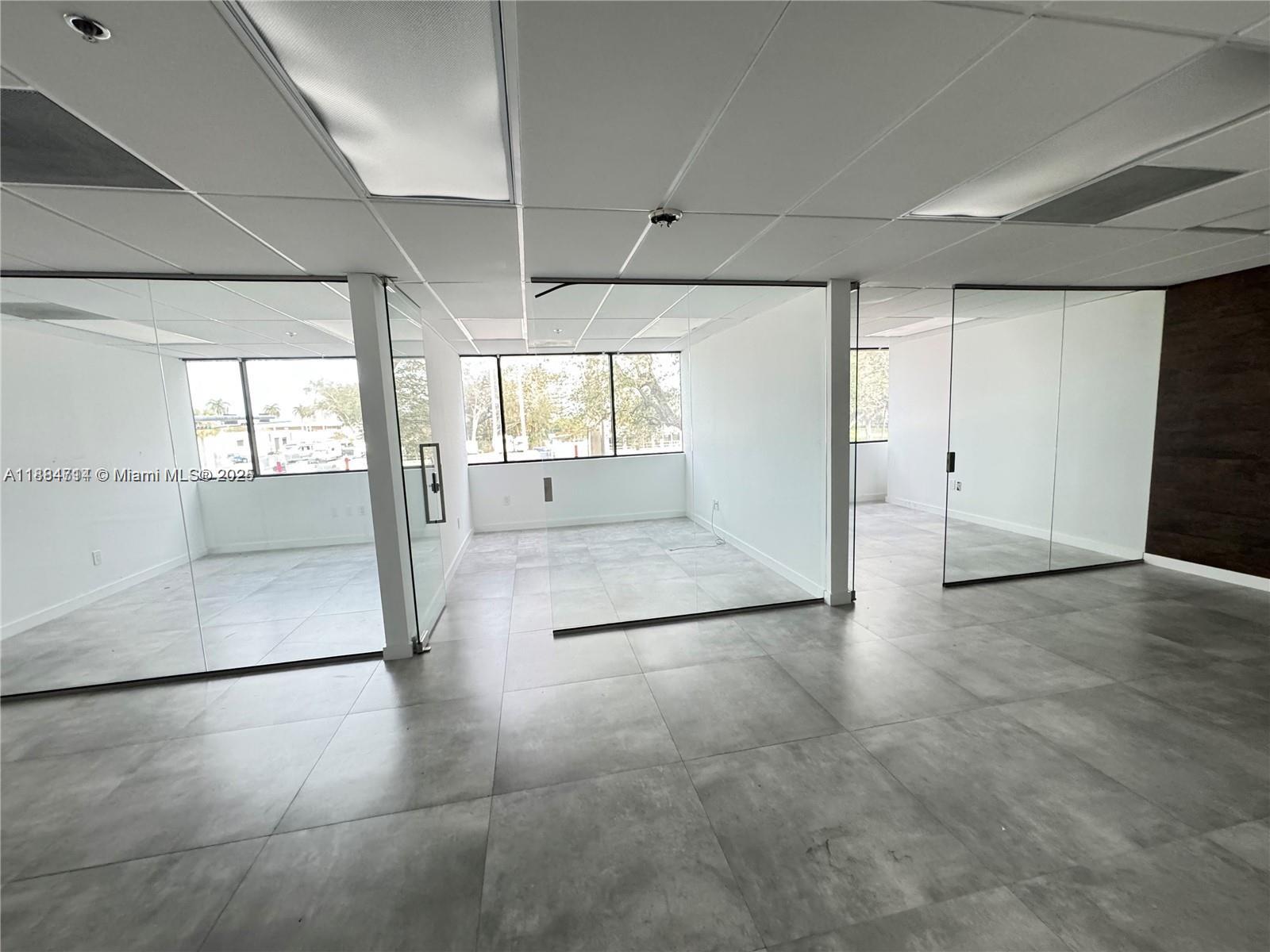   /   sq. ft. $ 2025-09-25 0 Photo