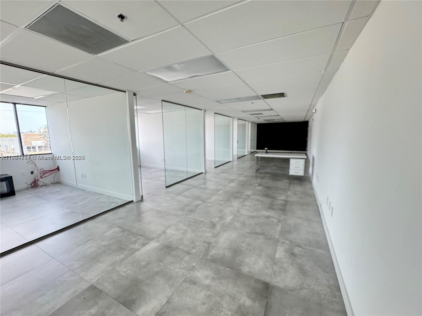   /   sq. ft. $ 2025-09-25 0 Photo