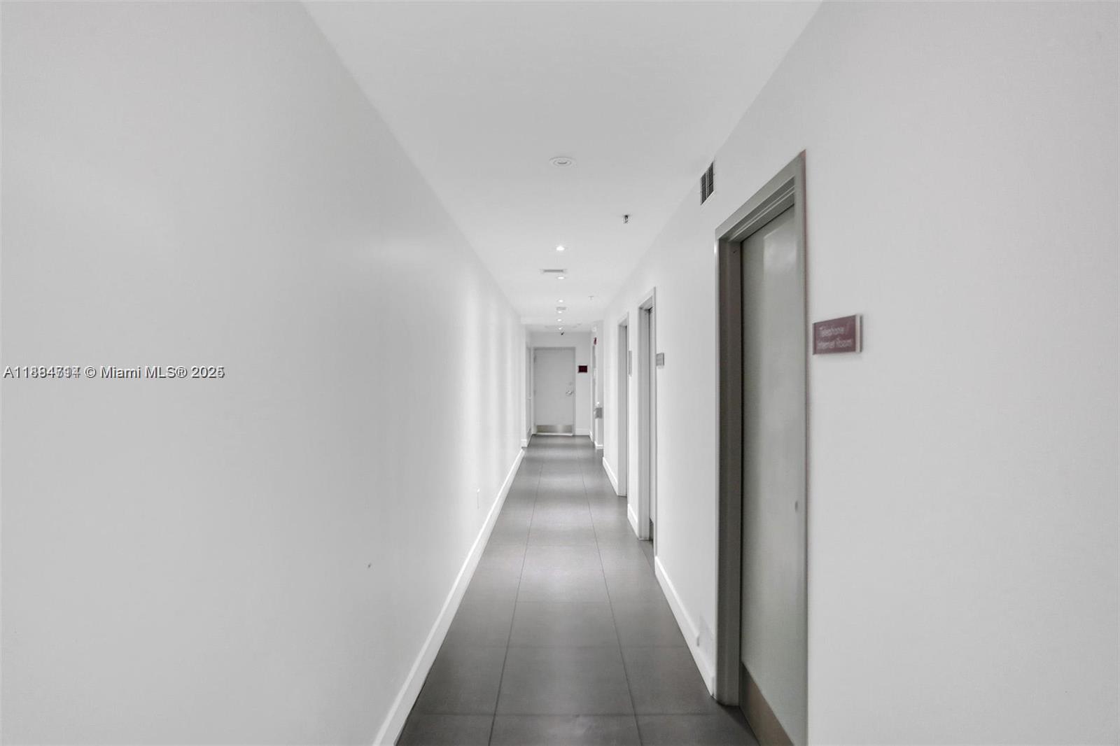  /   sq. ft. $ 2025-09-25 0 Photo