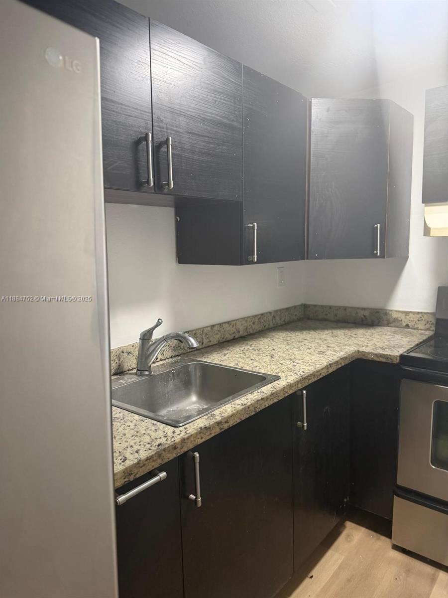 See details / 1452 sq. ft. $ 2025-09-25 0 Photo