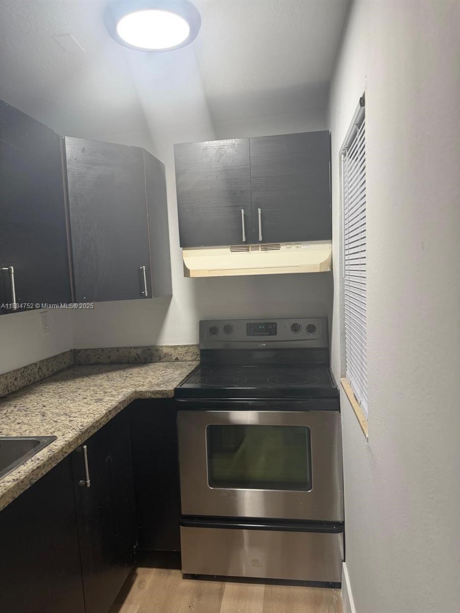 See details / 1452 sq. ft. $ 2025-09-25 0 Photo