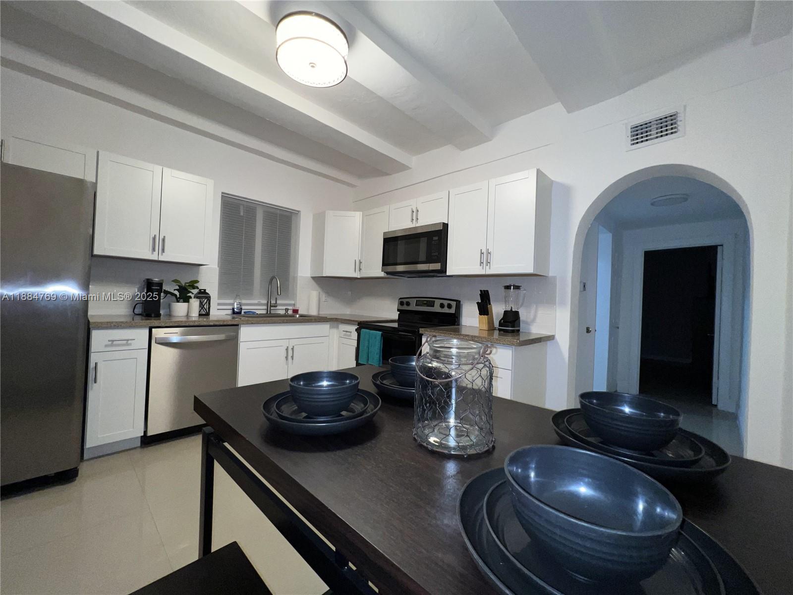   /  3264 sq. ft. $ 2025-09-25 0 Photo