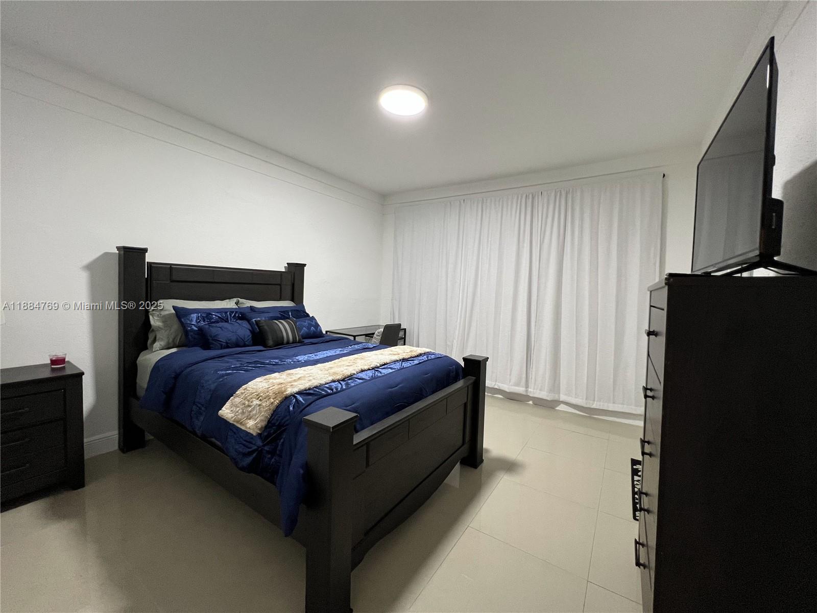   /  3264 sq. ft. $ 2025-09-25 0 Photo