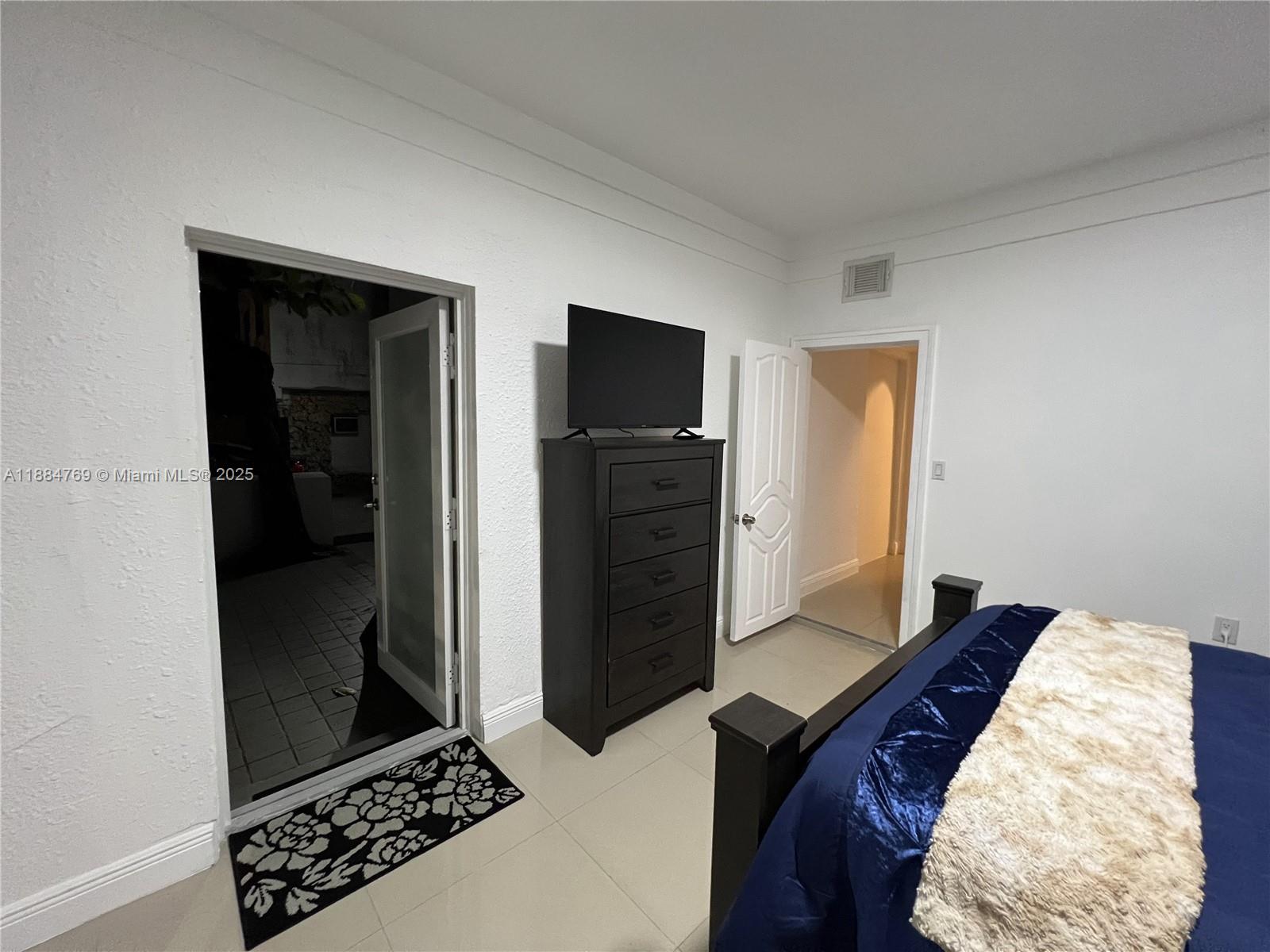   /  3264 sq. ft. $ 2025-09-25 0 Photo