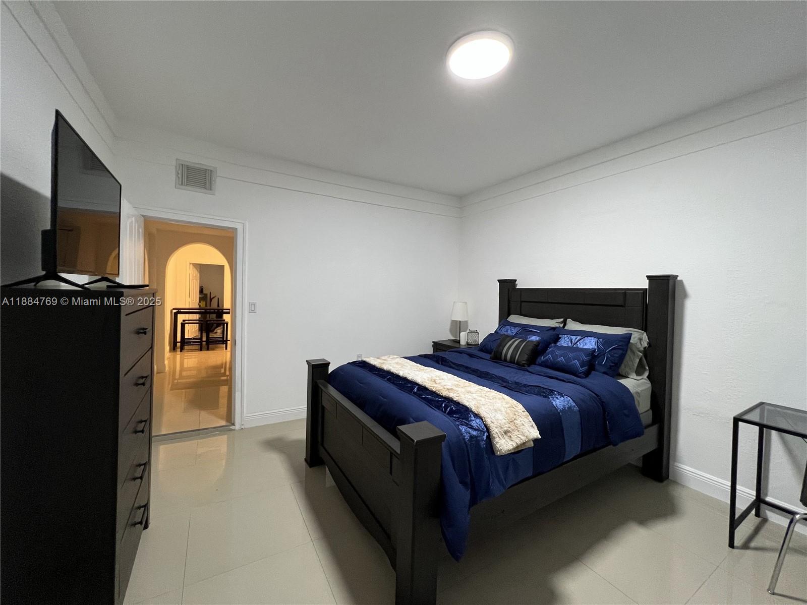   /  3264 sq. ft. $ 2025-09-25 0 Photo