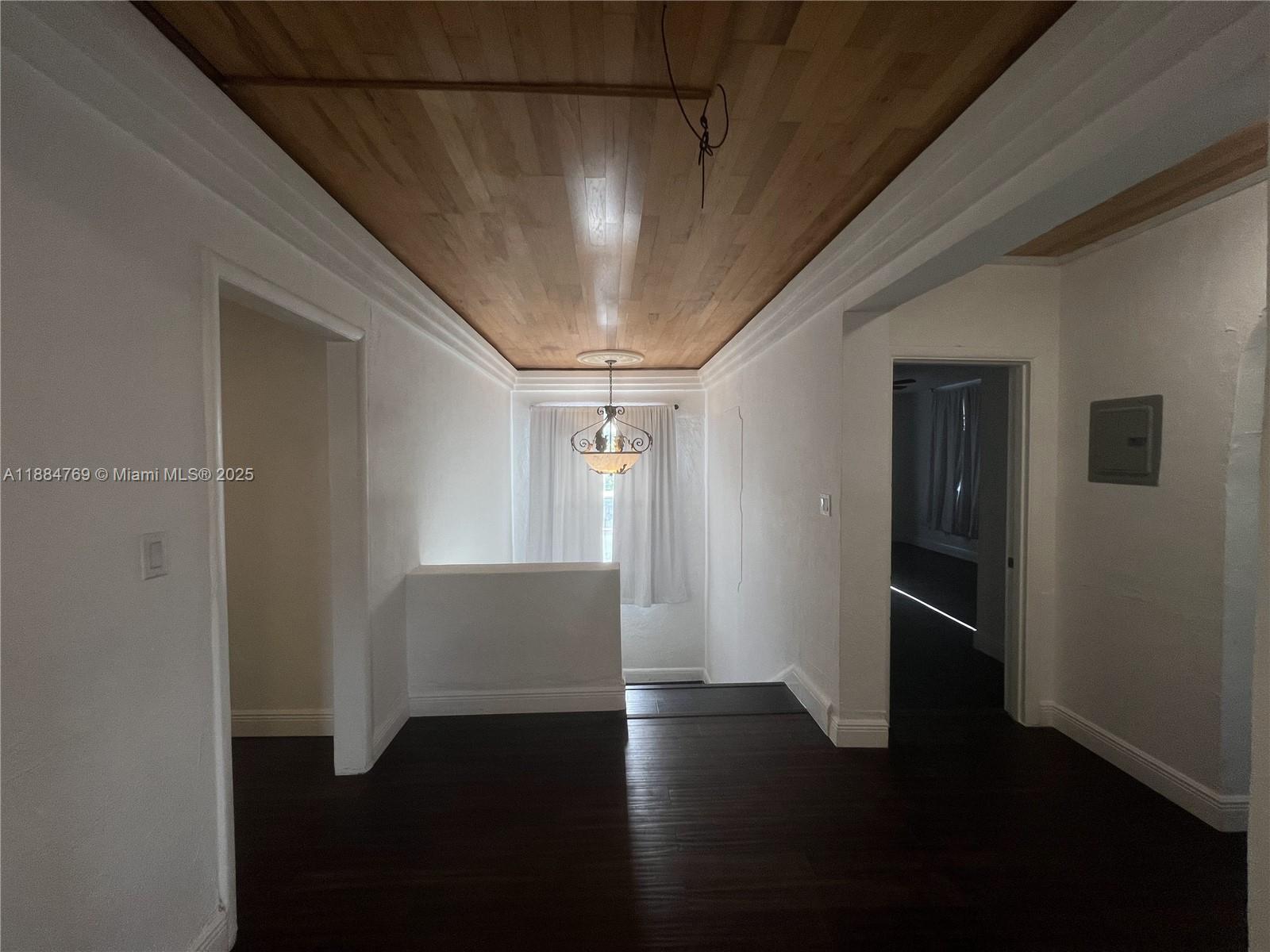   /  3264 sq. ft. $ 2025-09-25 0 Photo