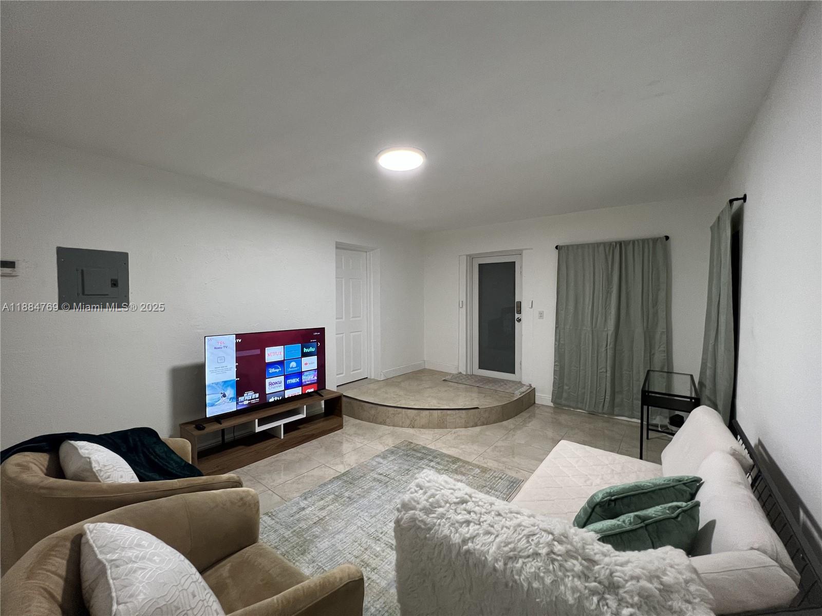   /  3264 sq. ft. $ 2025-09-25 0 Photo