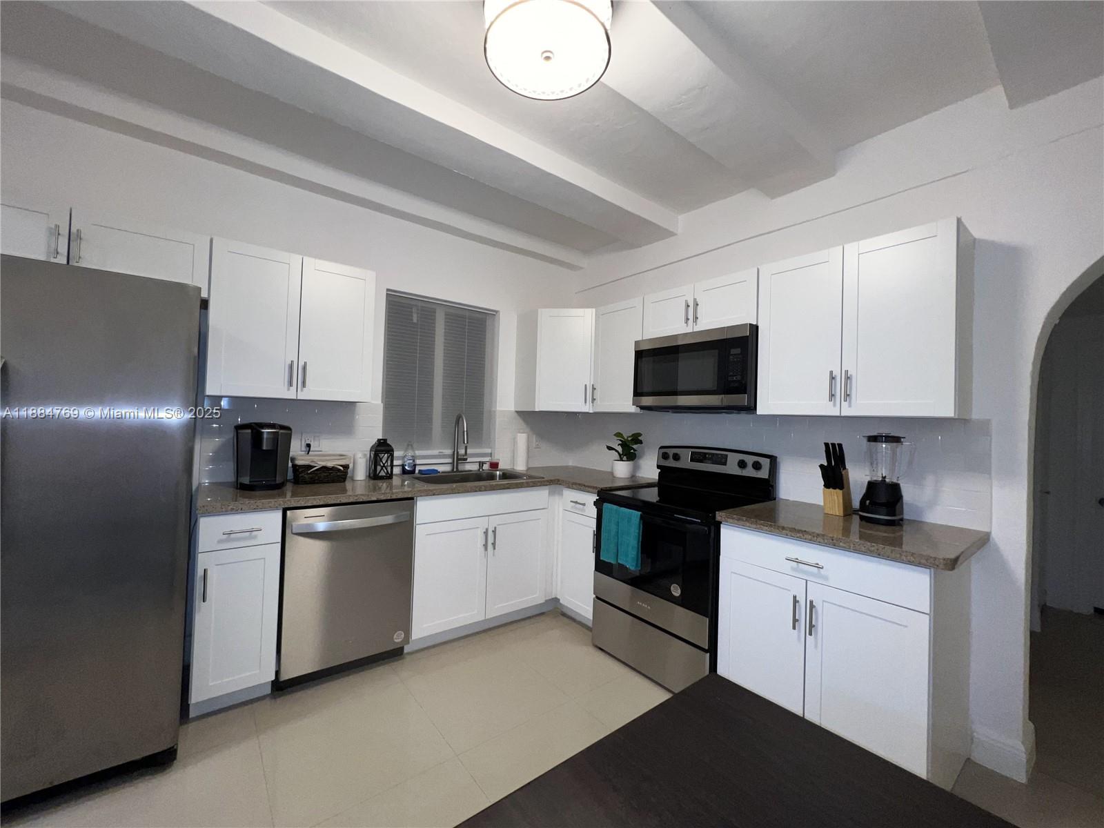   /  3264 sq. ft. $ 2025-09-25 0 Photo