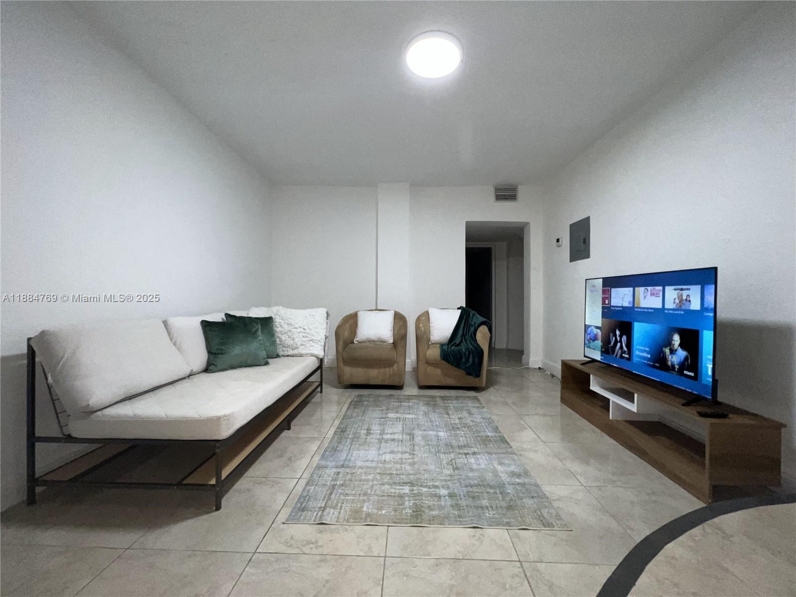   /  3264 sq. ft. $ 2025-09-25 0 Photo
