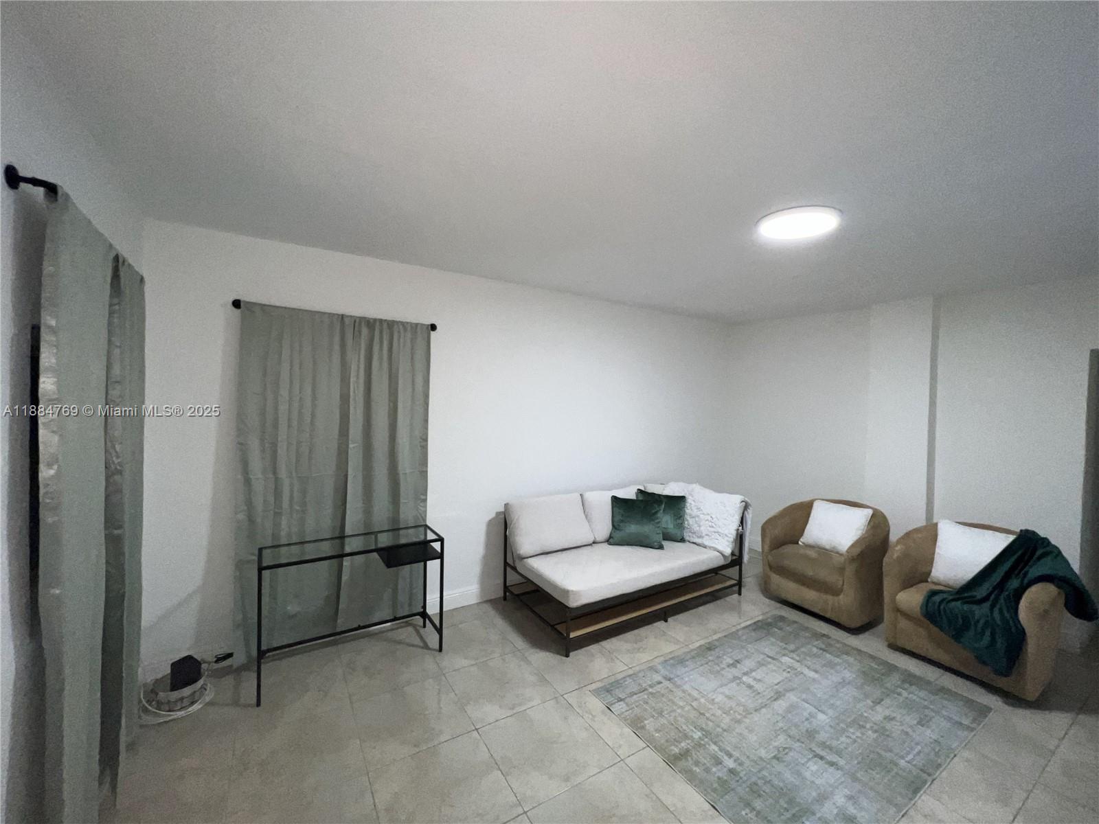   /  3264 sq. ft. $ 2025-09-25 0 Photo