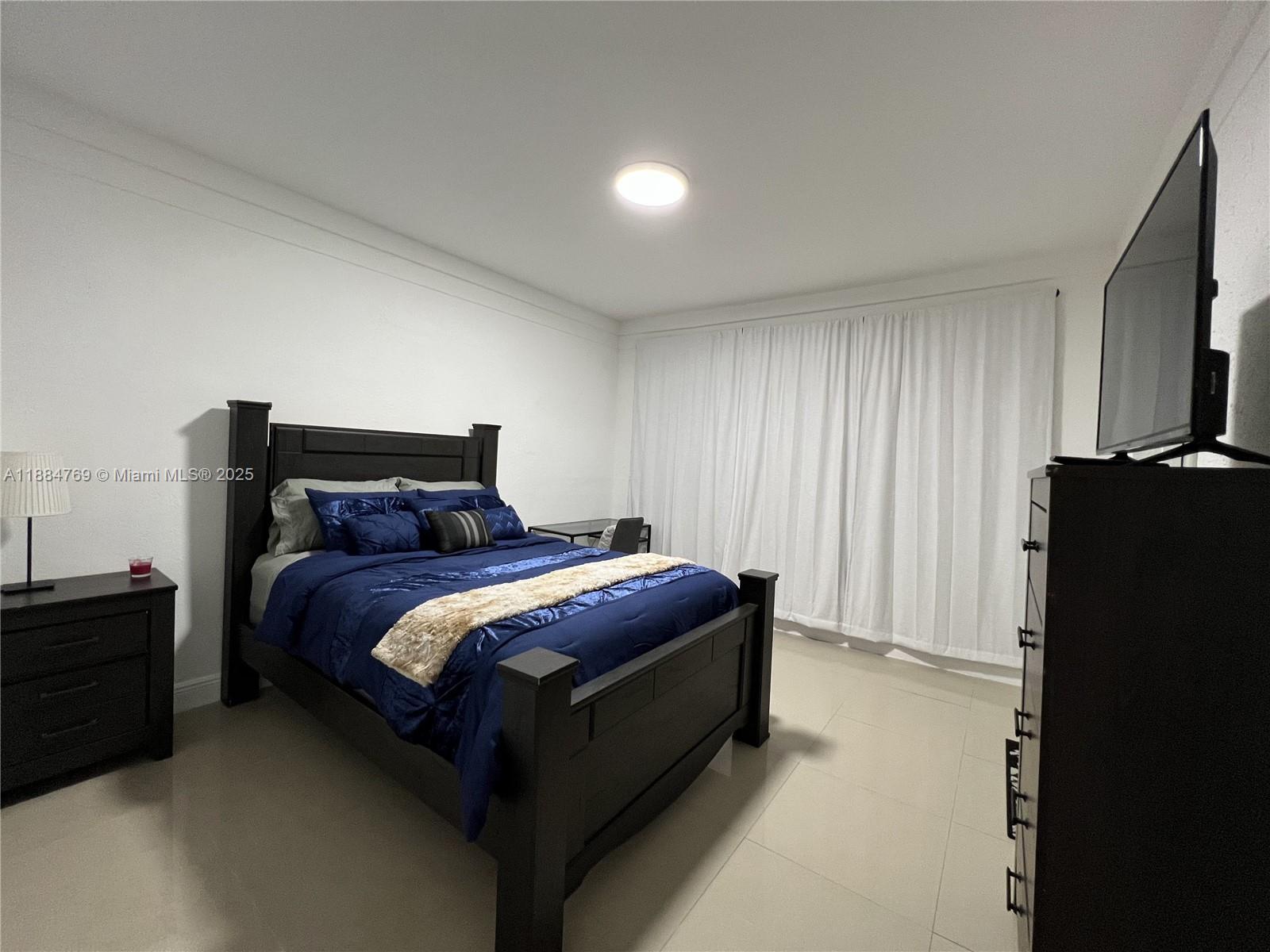   /  3264 sq. ft. $ 2025-09-25 0 Photo