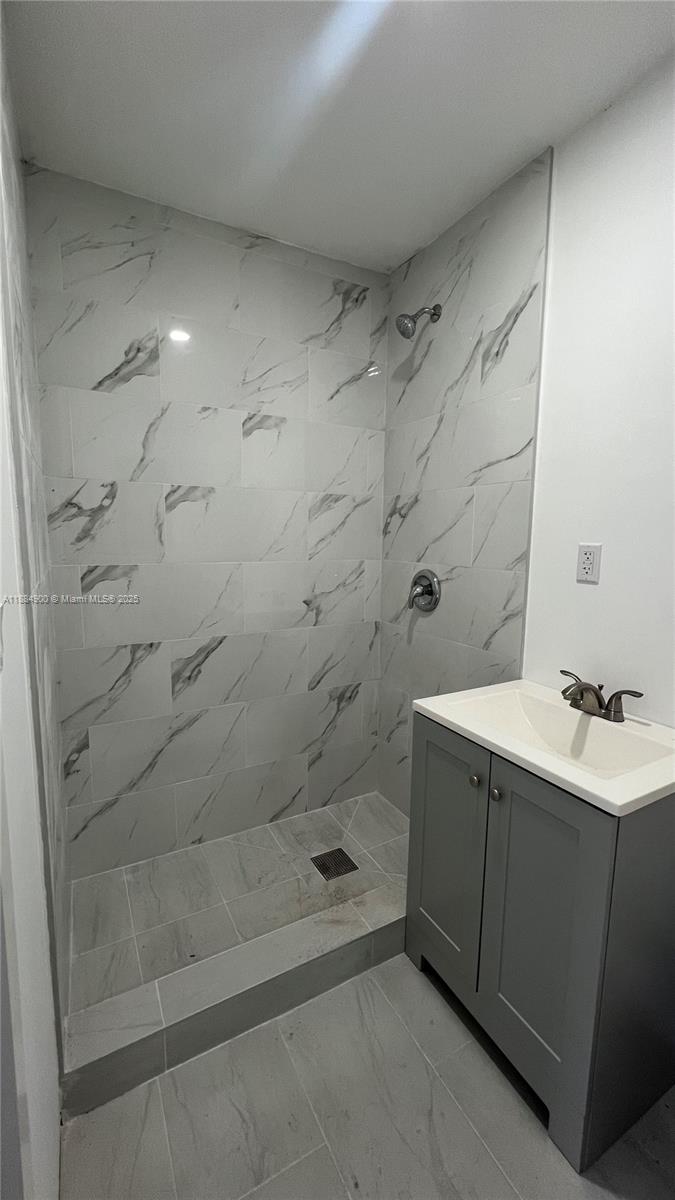   /  1046 sq. ft. $ 2025-09-25 0 Photo