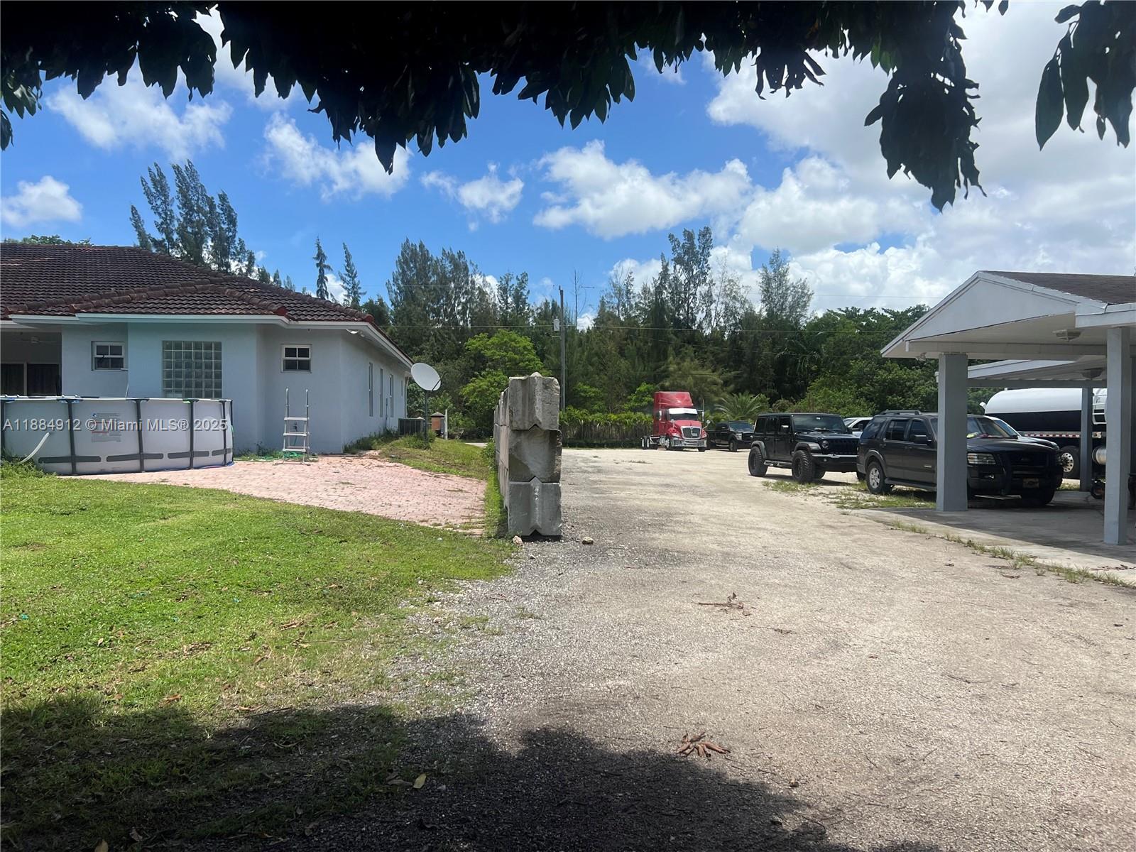   /   sq. ft. $ 2025-09-25 0 Photo