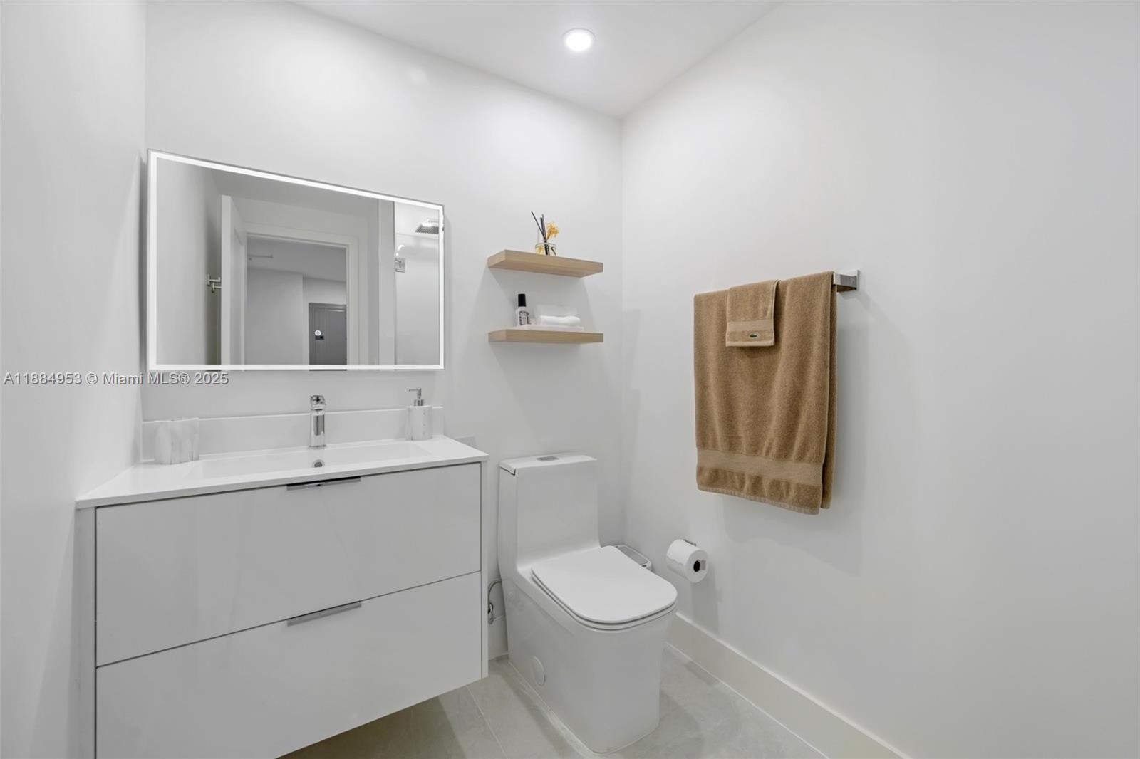 Photo of 19370 Collins Ave  #507, Sunny Isles Beach, Florida, 33160 - 