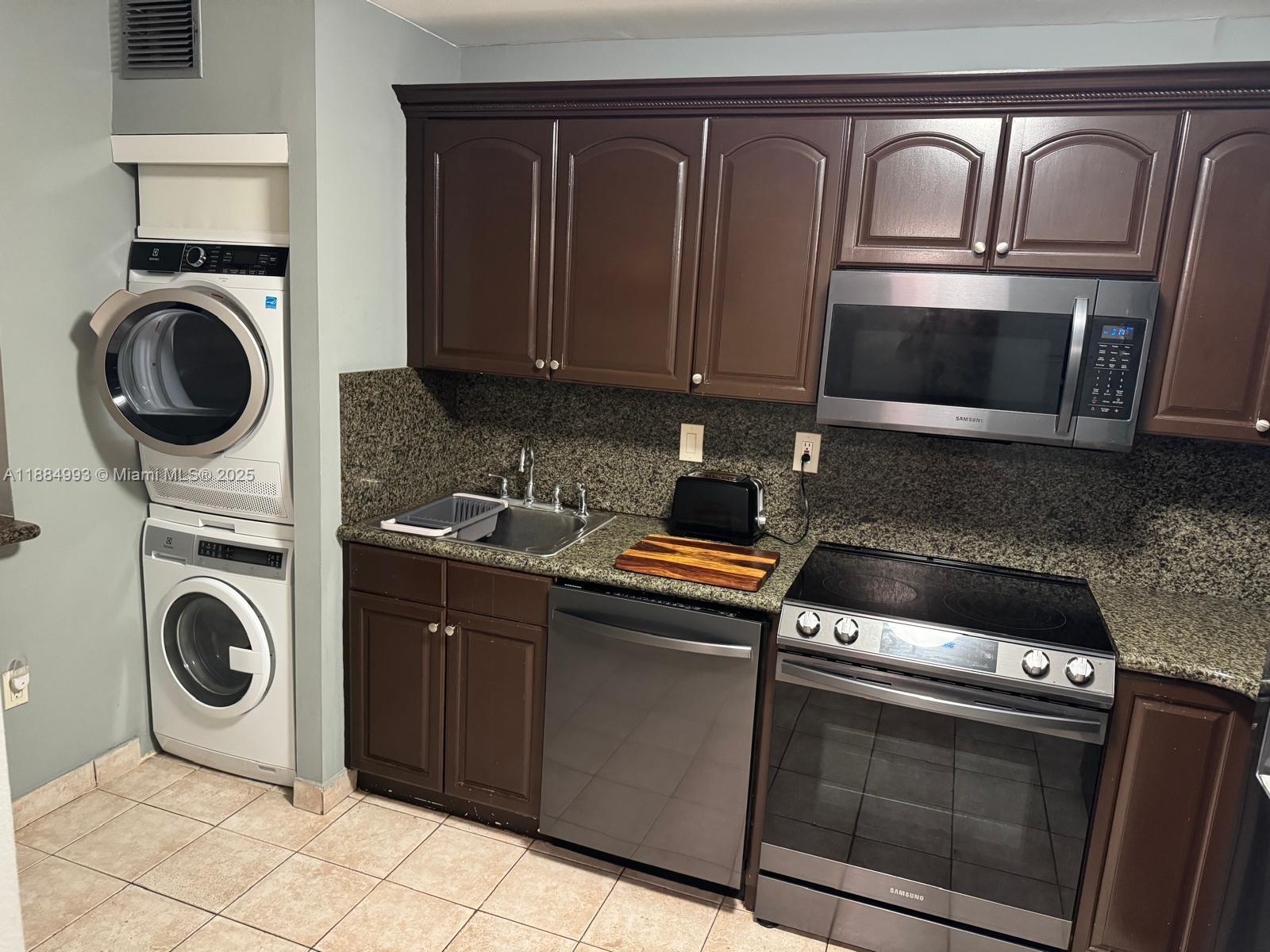 Photo of 3701 Country Club Dr  #908, Aventura, Florida, 33180 - 