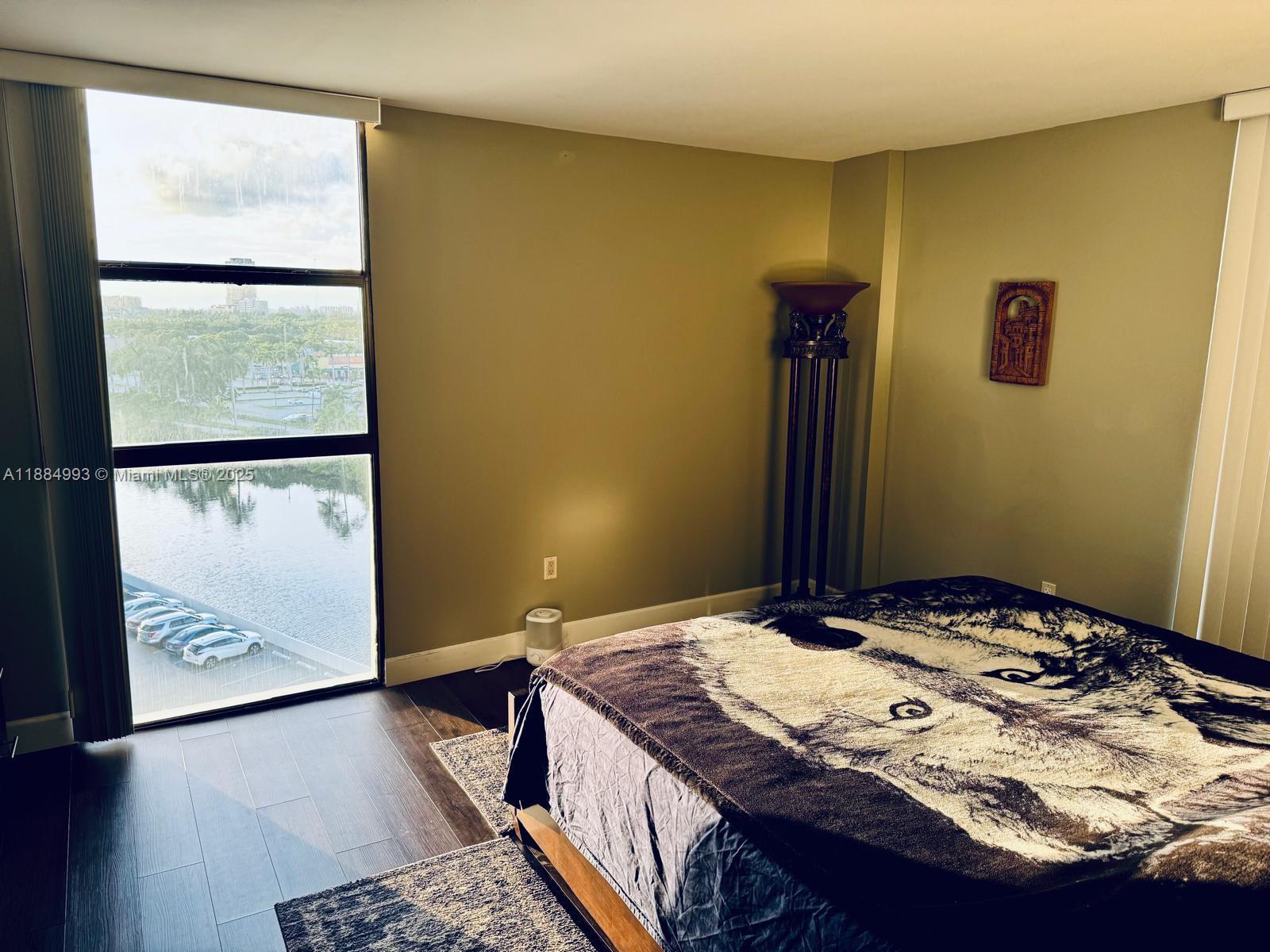 Photo of 3701 Country Club Dr  #908, Aventura, Florida, 33180 - 