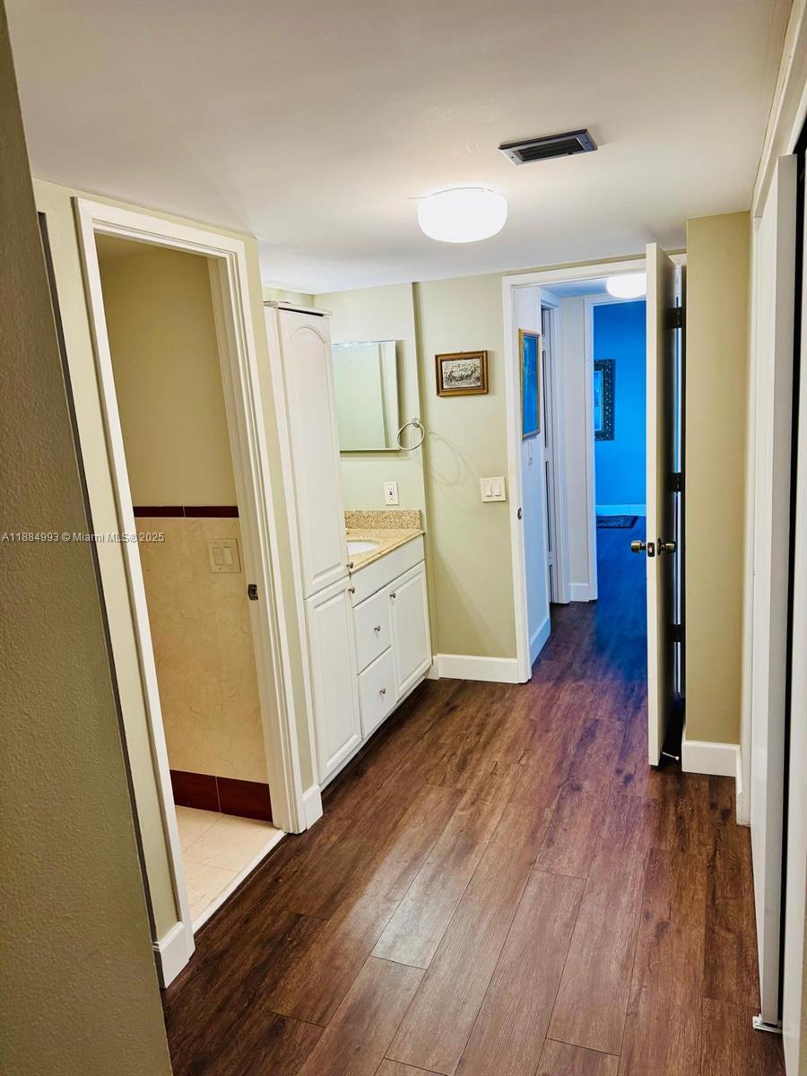 Photo of 3701 Country Club Dr  #908, Aventura, Florida, 33180 - 