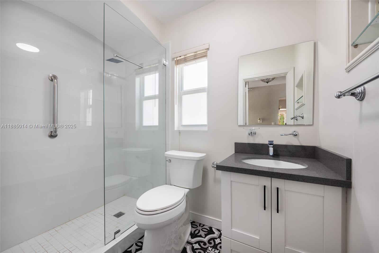   /   sq. ft. $ 2025-09-25 0 Photo