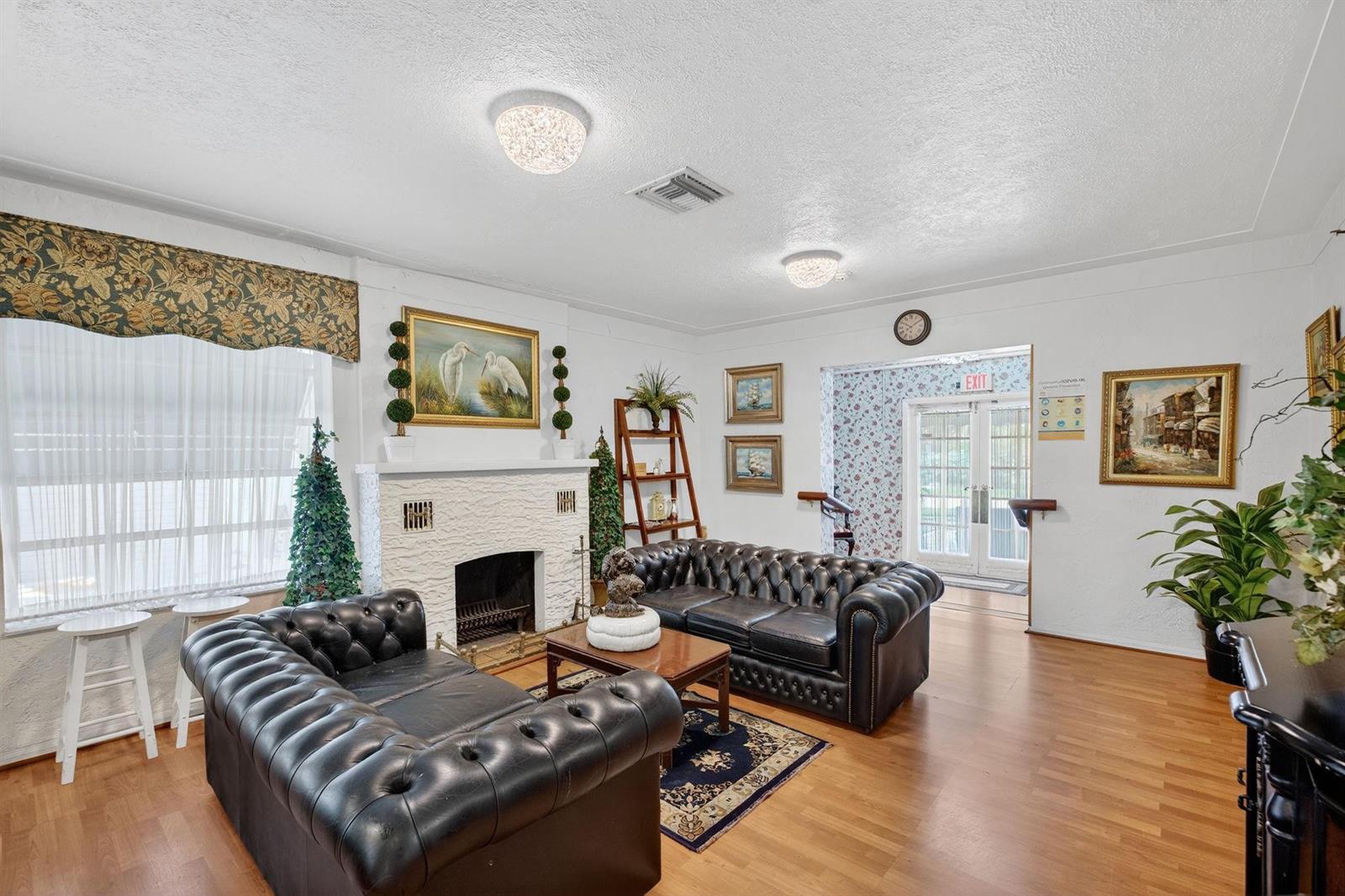   / 0  sq. ft. $ 2026-03-19 0 Photo