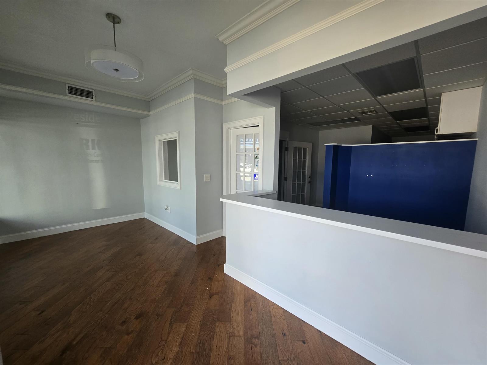 See details 38 / 1 sq. ft. $ 2025-12-11 0 Photo