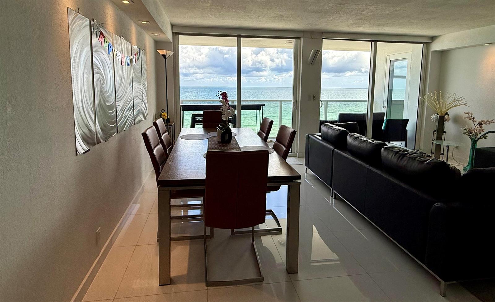 Photo of 1890 Ocean #703, Hallandale Beach, Florida, 33009 - Dining