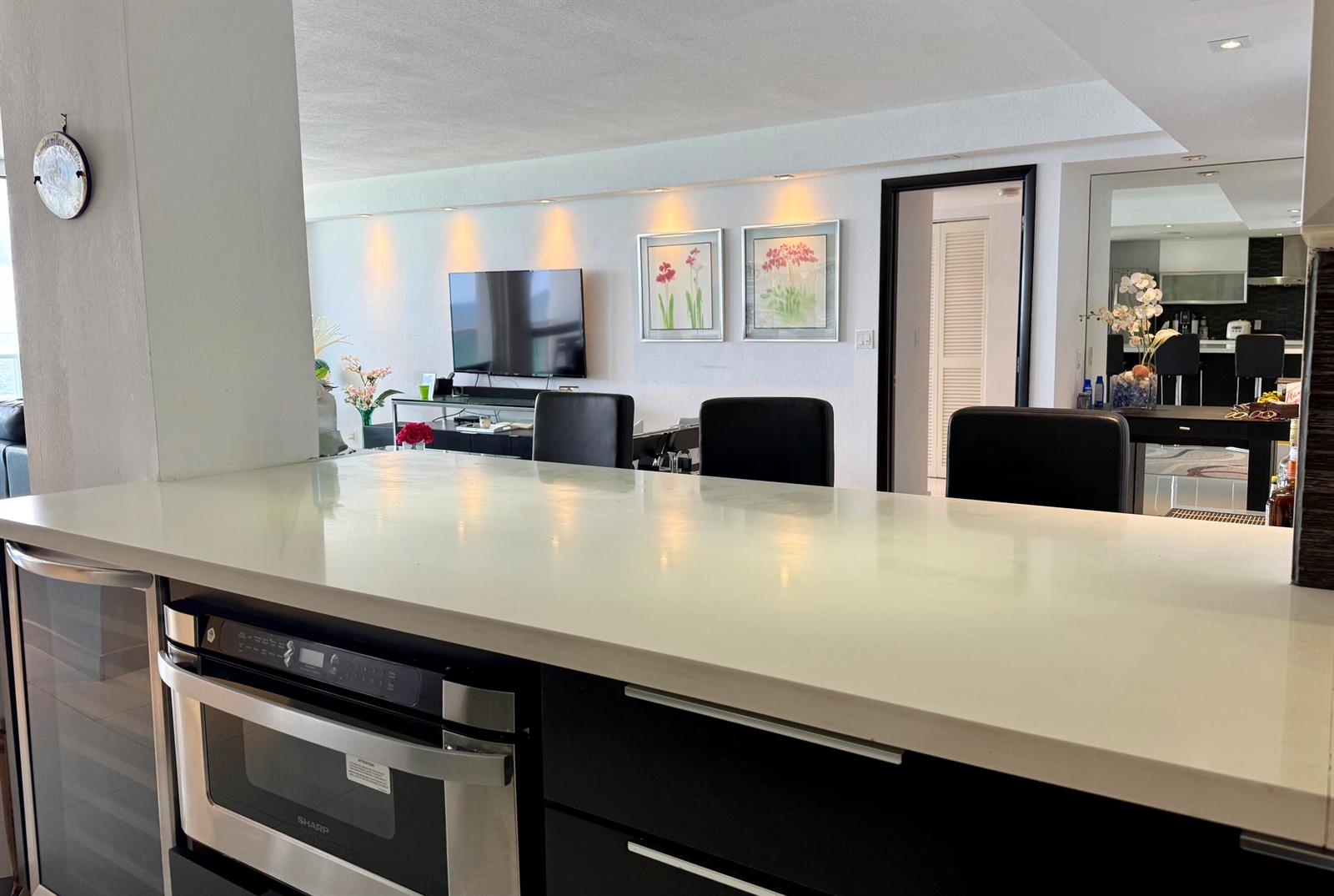 Photo of 1890 Ocean #703, Hallandale Beach, Florida, 33009 - Kitchen