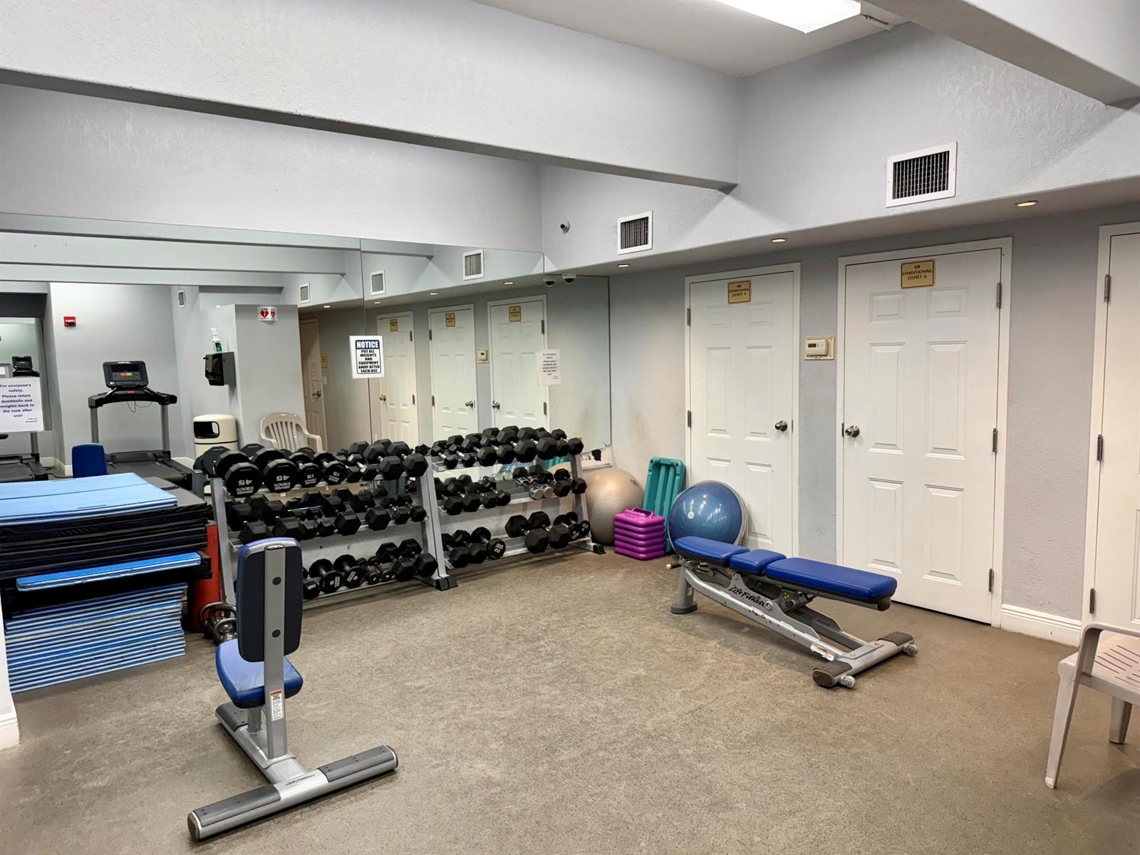 Photo of 1890 Ocean #703, Hallandale Beach, Florida, 33009 - Fitness