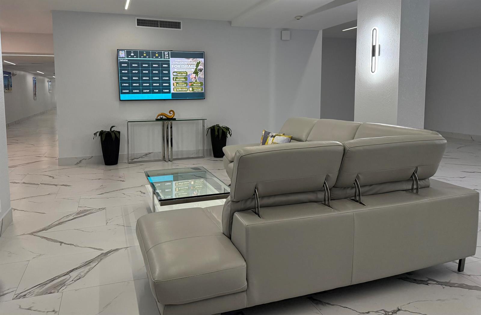 Photo of 1890 Ocean #703, Hallandale Beach, Florida, 33009 - Lobby