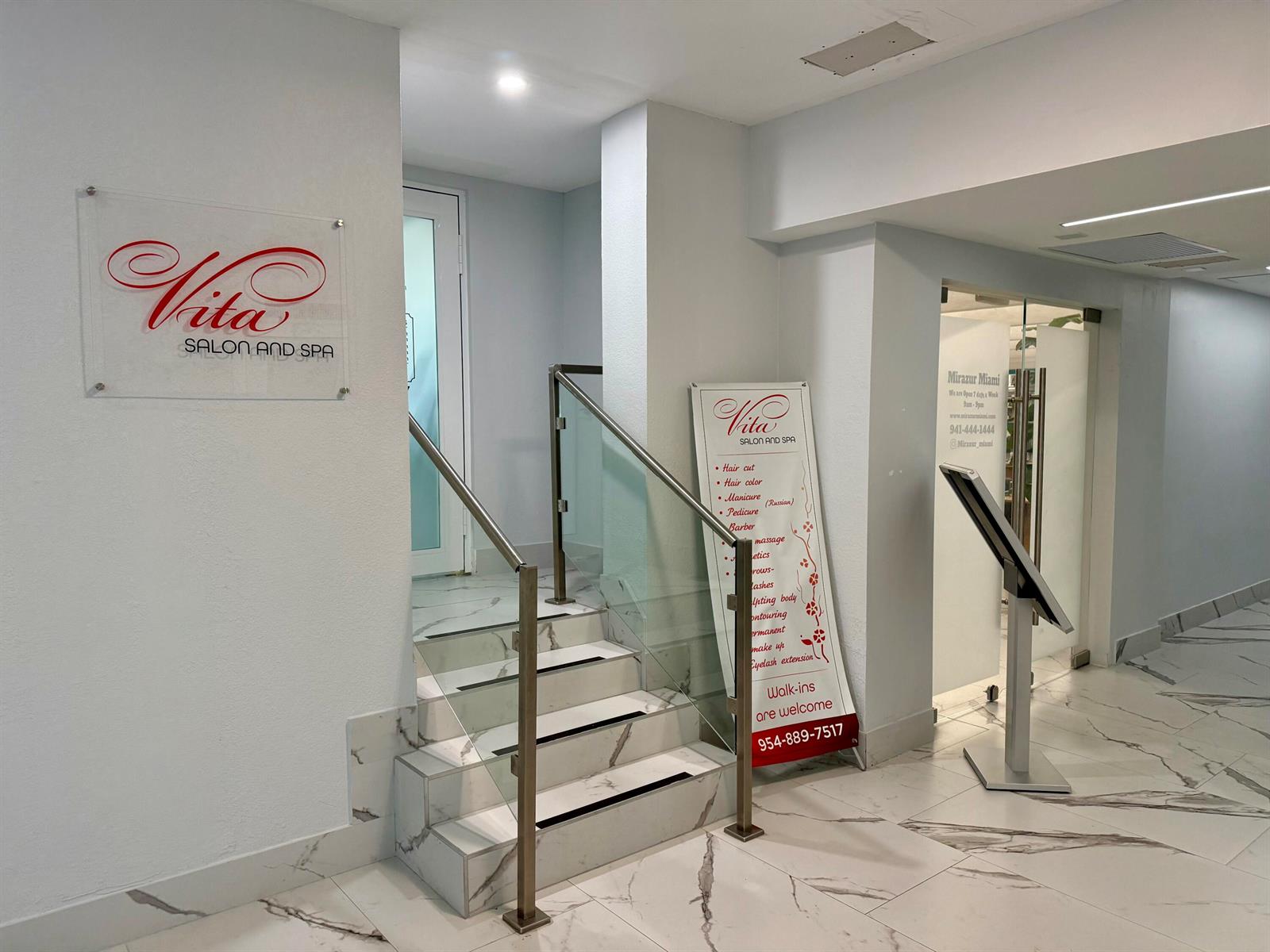 Photo of 1890 Ocean #703, Hallandale Beach, Florida, 33009 - Salon