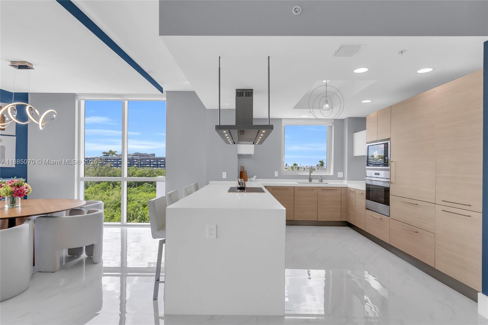 Photo of 17111 Biscayne Blvd  #602, North Miami Beach, Florida, 33160 - 