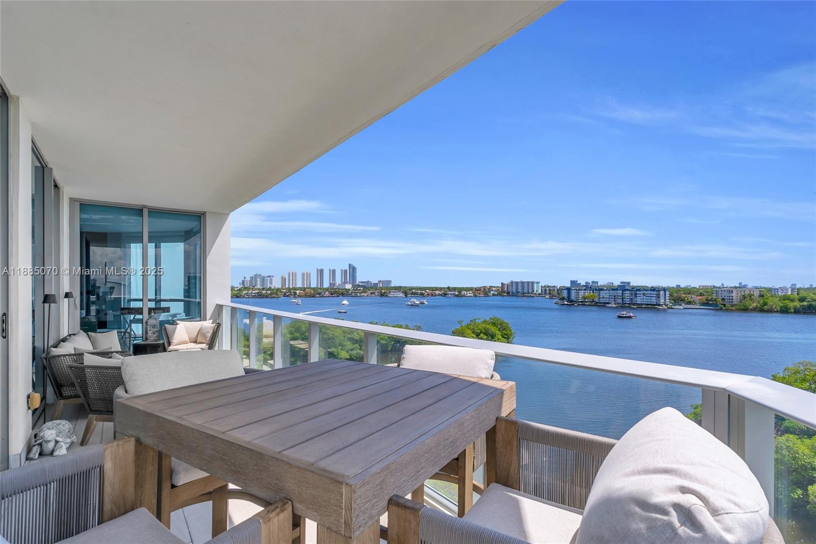 Photo of 17111 Biscayne Blvd  #602, North Miami Beach, Florida, 33160 - 