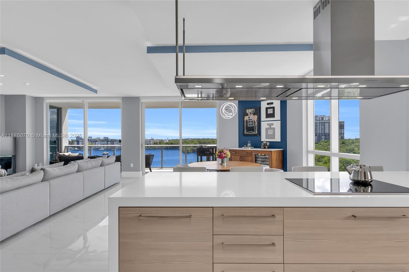 Photo of 17111 Biscayne Blvd  #602, North Miami Beach, Florida, 33160 - 