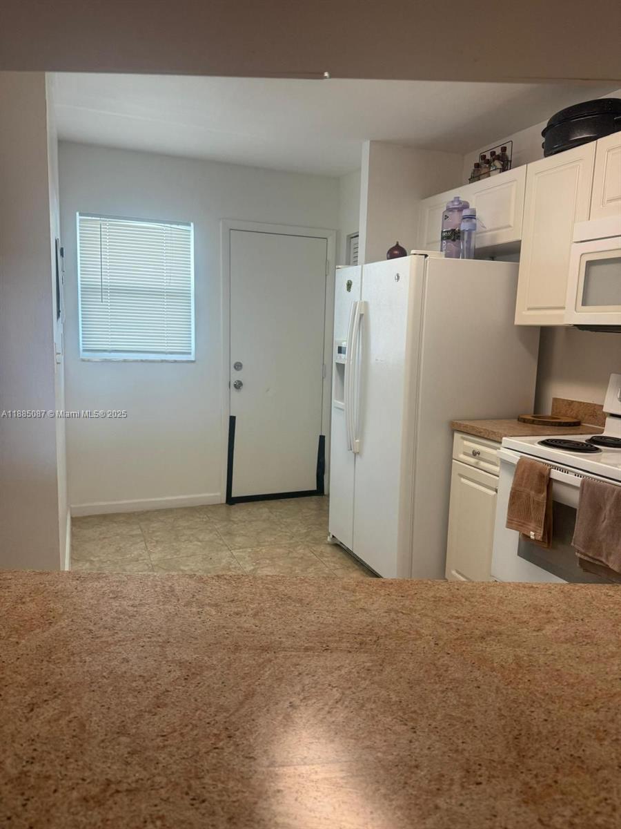 803-2 1 / 2 1062 sq. ft. $ 2025-09-25 0 Photo
