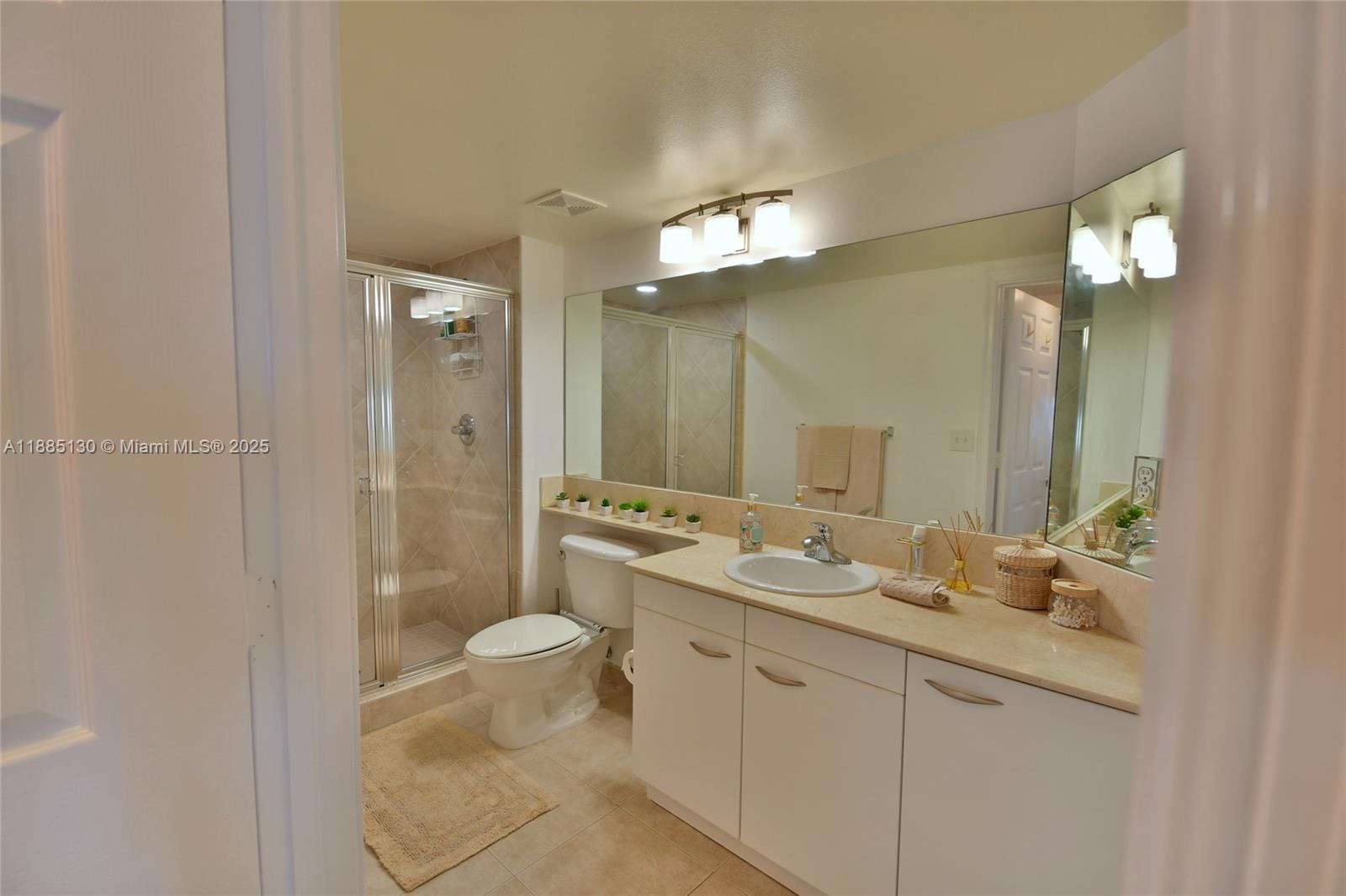 Photo of 2080 Ocean Dr  #1111, Hallandale Beach, Florida, 33009 -