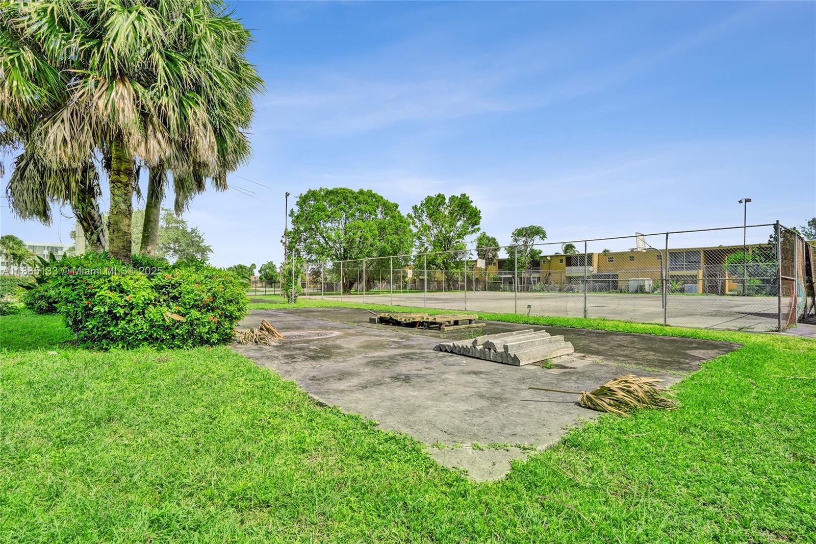   /   sq. ft. $ 2025-09-25 0 Photo