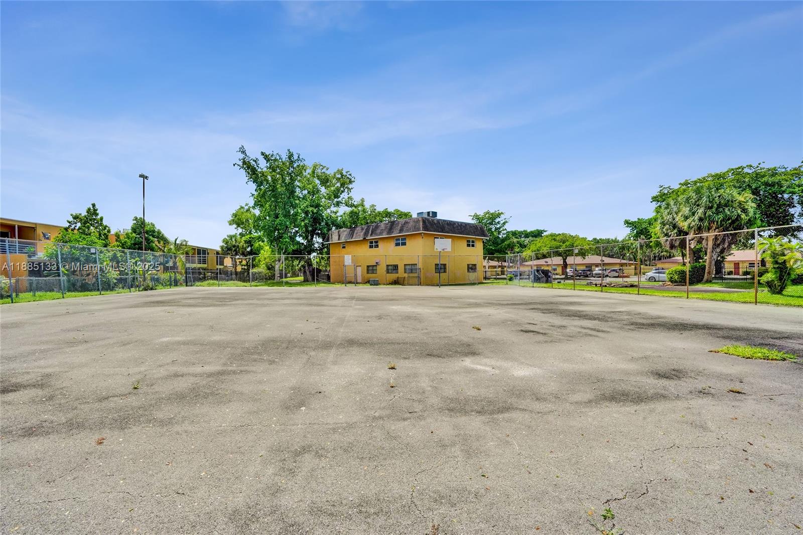   /   sq. ft. $ 2025-09-25 0 Photo