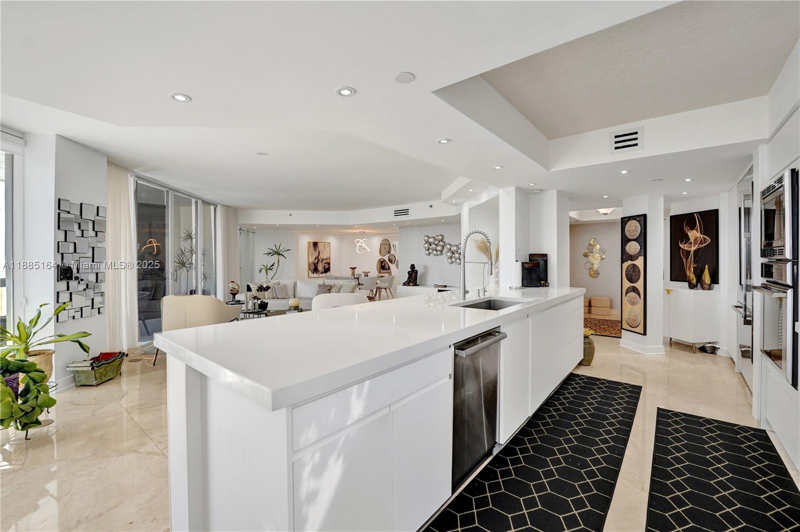 Photo of 20185 Country Club Dr  #2304, Aventura, Florida, 33180 - 