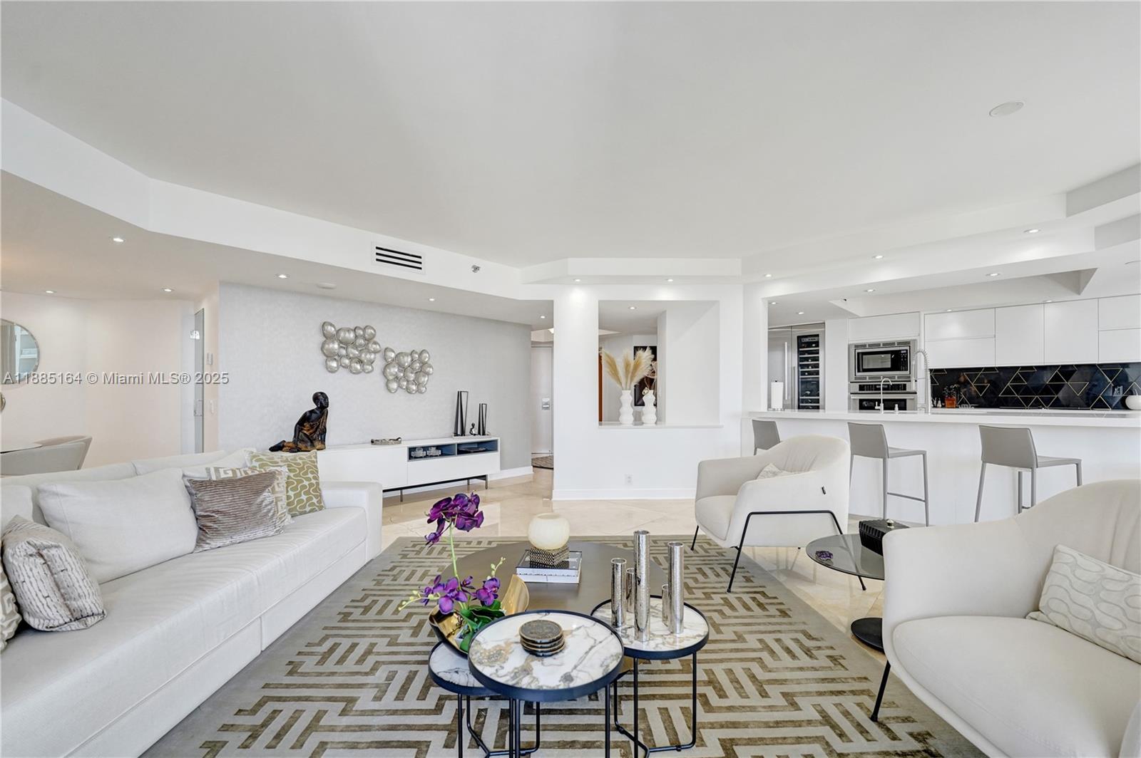 Photo of 20185 Country Club Dr  #2304, Aventura, Florida, 33180 - 