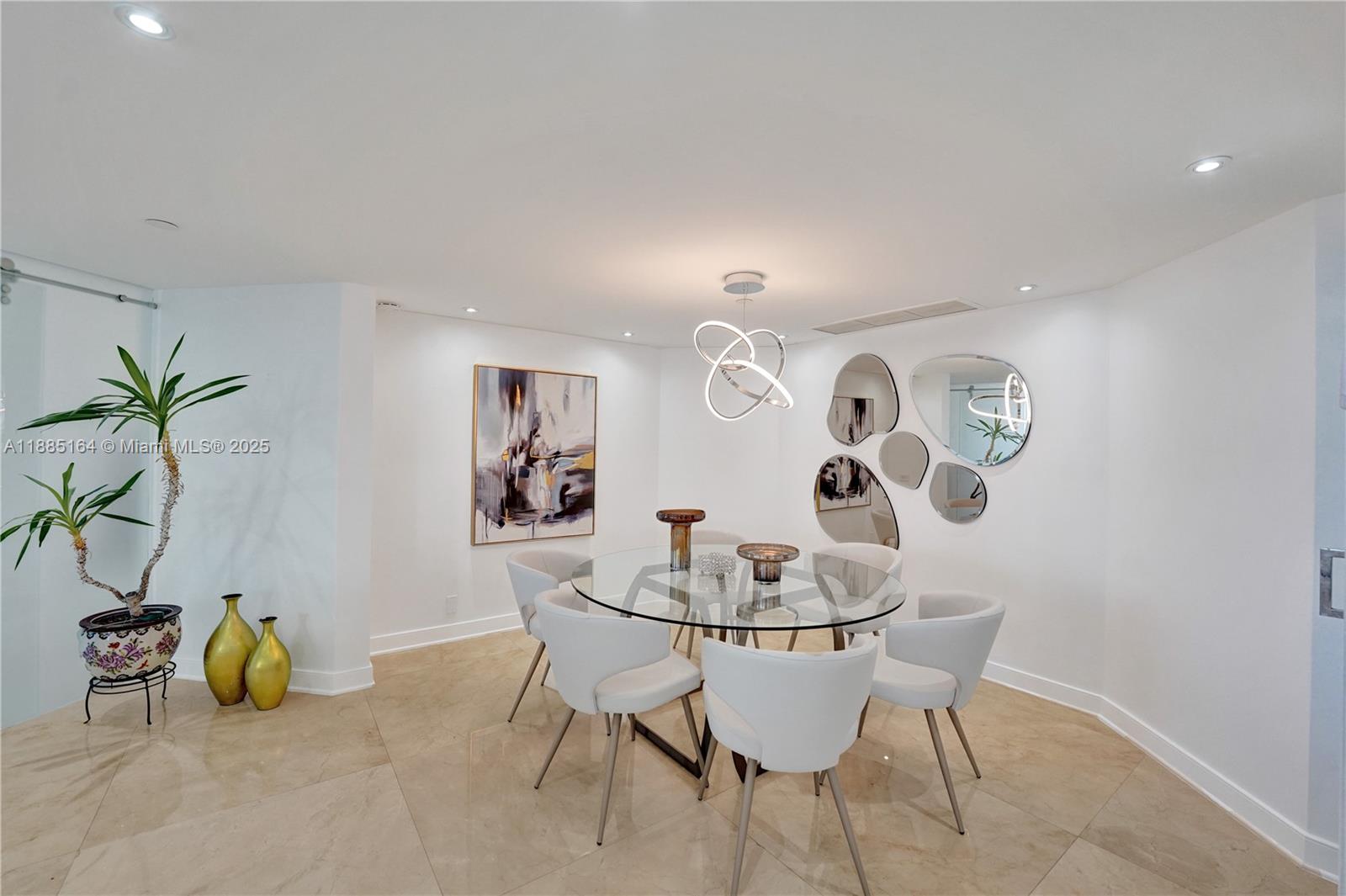 Photo of 20185 Country Club Dr  #2304, Aventura, Florida, 33180 - 