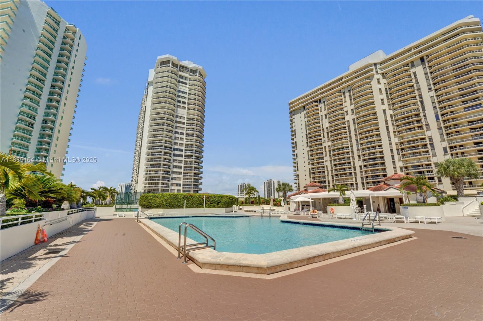 Photo of 20185 Country Club Dr  #2304, Aventura, Florida, 33180 - 