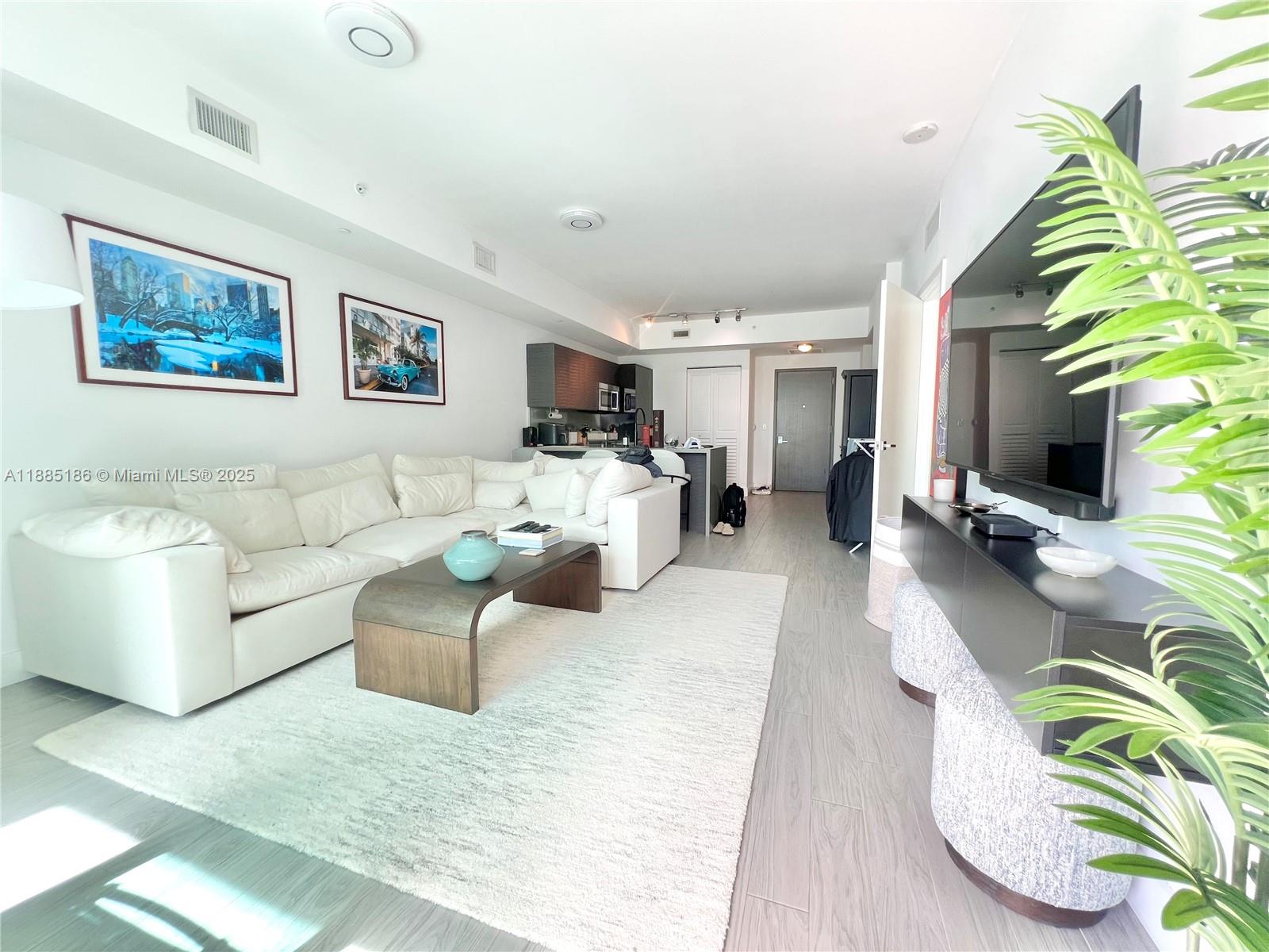 Photo of 1080 Brickell Ave #2206, Miami, Florida, 33131 -