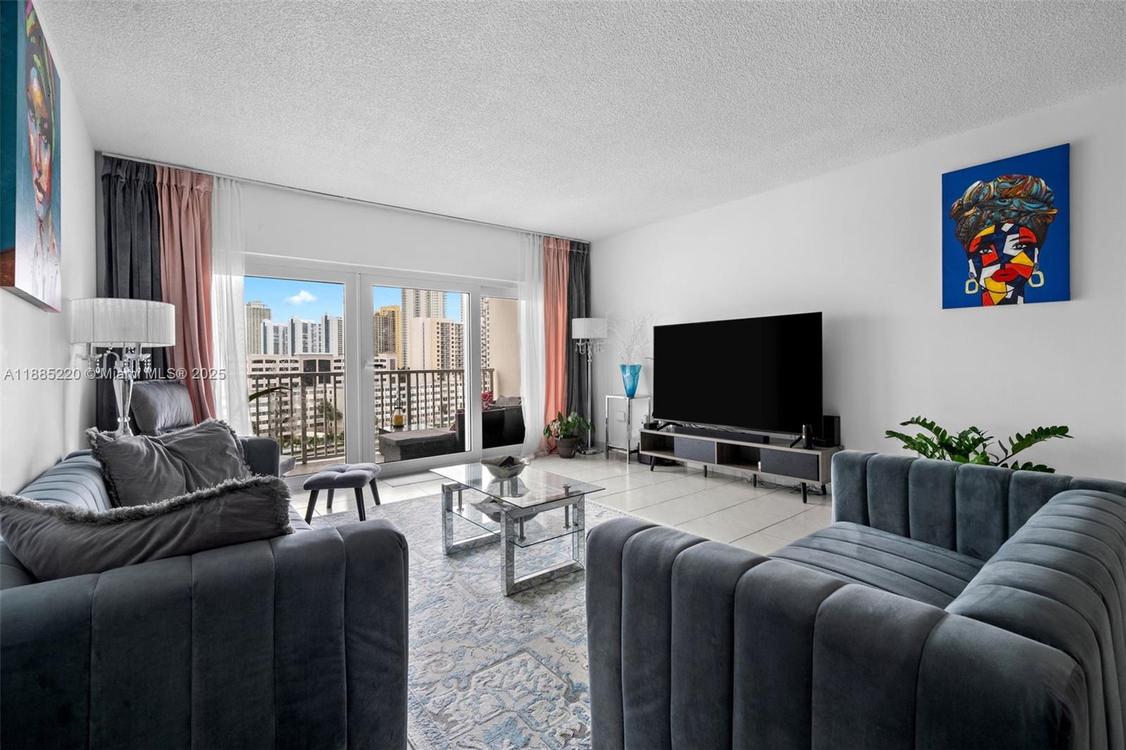 807 2 / 2 1350 sq. ft. $ 2025-09-26 0 Photo